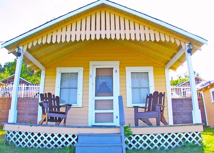 Motel: Half Moon Motel & Cottages